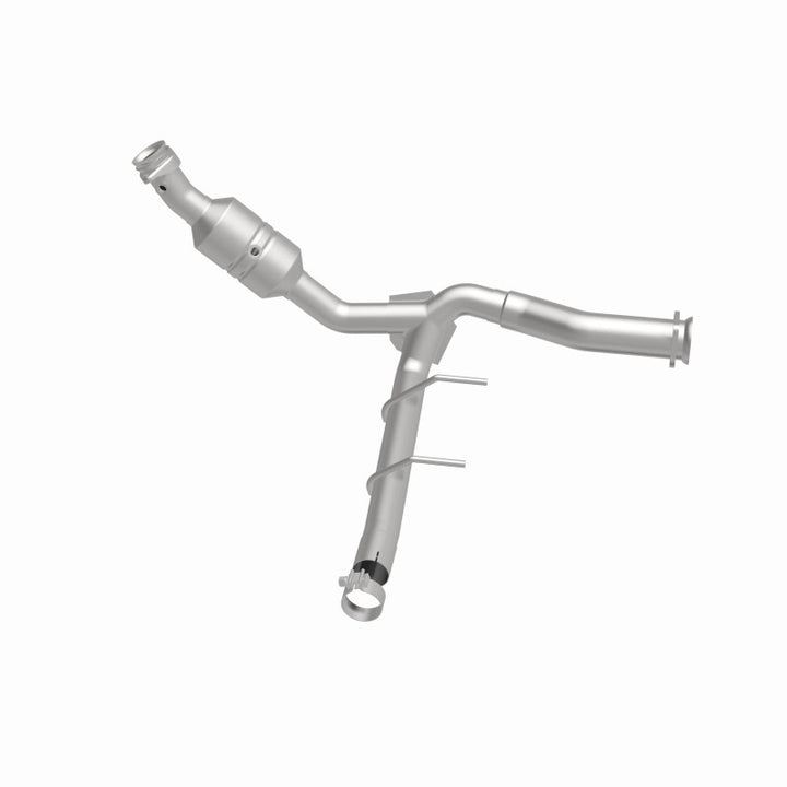 Magnaflow Conv DF 2011-2014 F-150 5.0L Underbody - Premium Catalytic Converter Direct Fit from Magnaflow - Just 2948.91 SR! Shop now at Motors