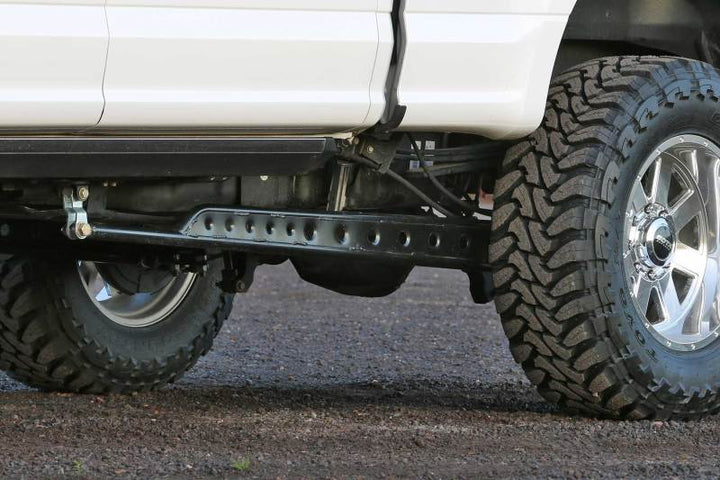 Fabtech 17-21 Ford F250/350 4WD Floating Rear Traction Bar System - Premium Traction Bars from Fabtech - Just 4740.52 SR! Shop now at Motors